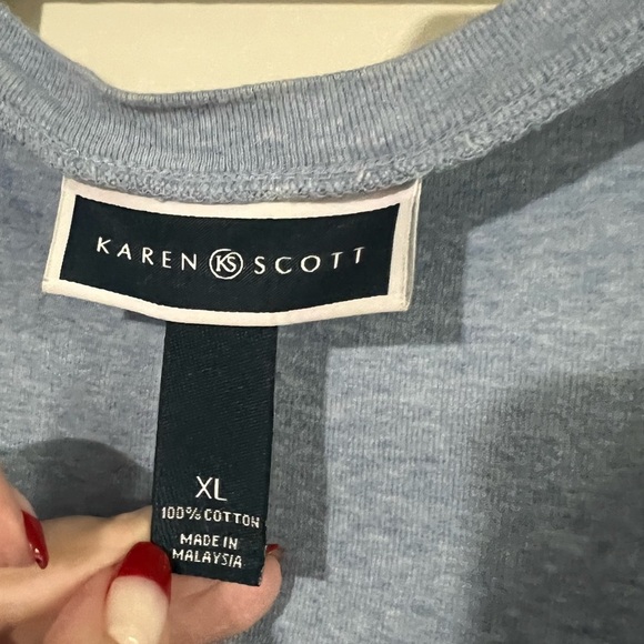 Karen Scott light blue v-neck t-shirt with detail interest at neckline XL - Picture 3 of 3